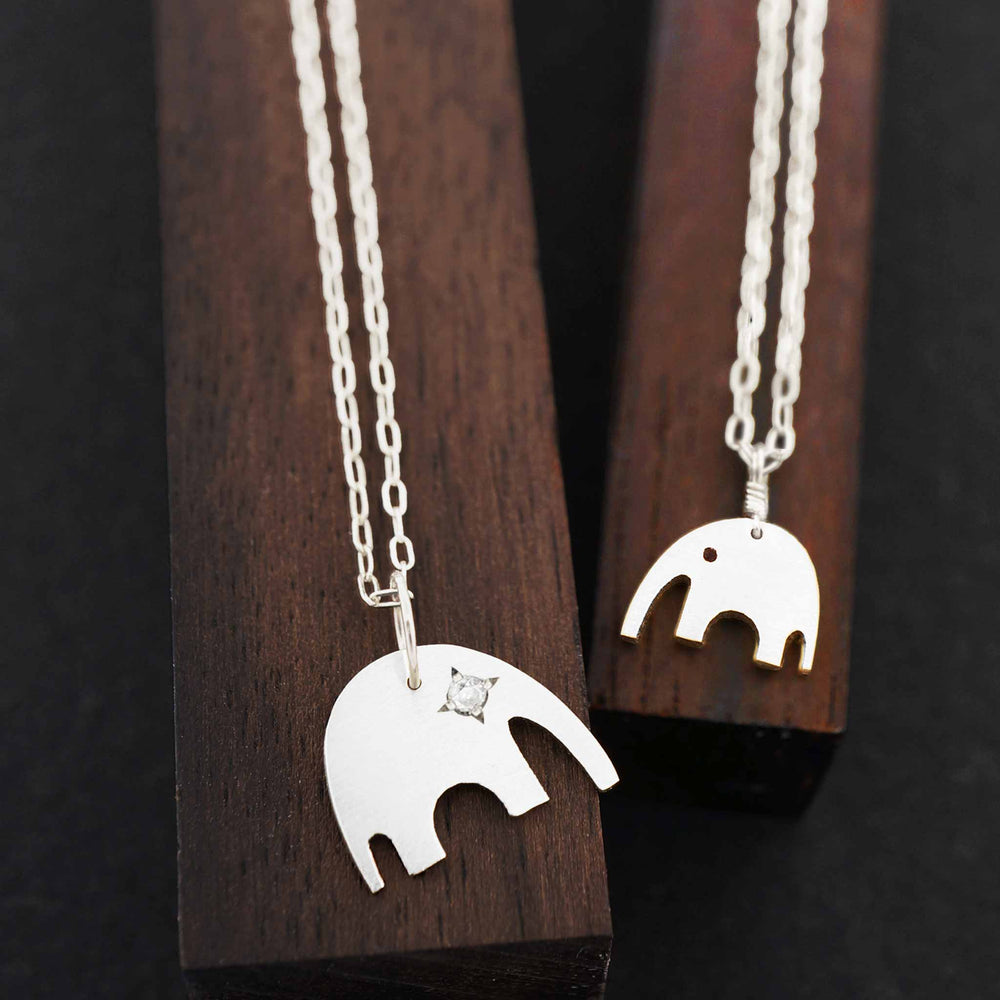 Elephant Mother Daughter Necklaces Set