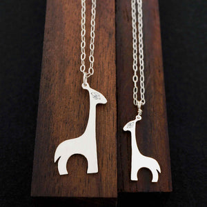 Giraffe Mother Daughter Necklaces Set