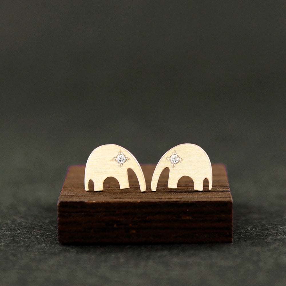 Elephant Stud Earrings with Diamond Eye in 14K Gold | AF HOUSE 
