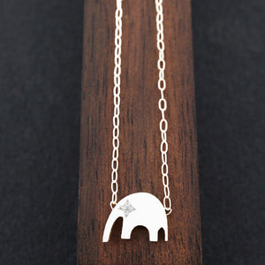 Olifant ketting-bevestigd aan ketting-zilver