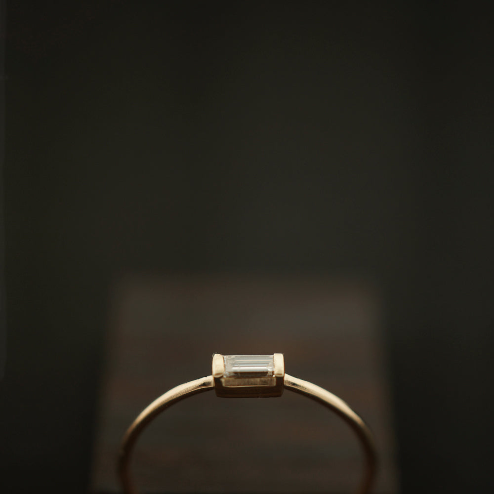 
            
                Load image into Gallery viewer, Baguette Diamond Ring 14KYG - AF HOUSE
            
        