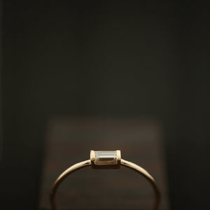 Stokbrood diamanten ring